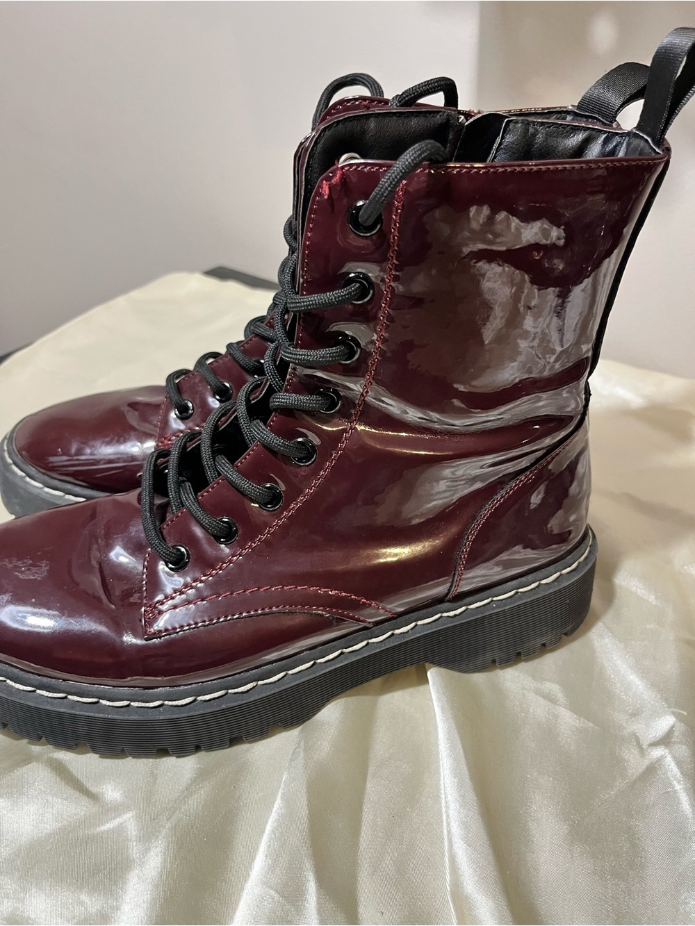 Sincerely Jules Women’s Glossy Burgundy Lace-Up Combat Boots - Picture 4 of 7